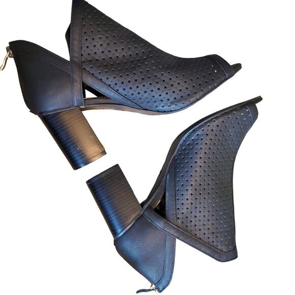 a.n.a black open toe caged faux leather heels women's size 9.5 - Picture 1 of 9